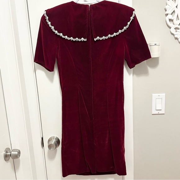 Gunne Sax Vintage Victorian Prairie Burgundy Embroidered Velvet Dress 2/4 - Picture 4 of 11